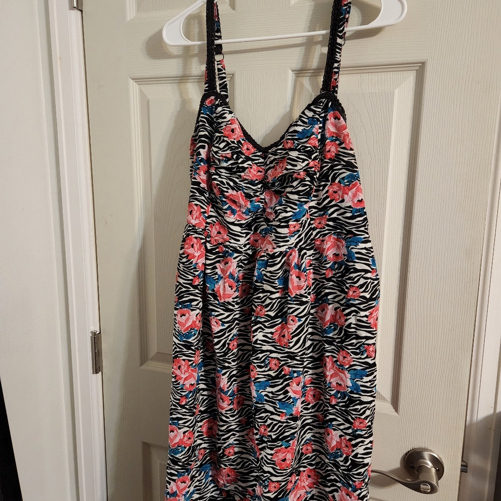 Torrid size 2 floral dress